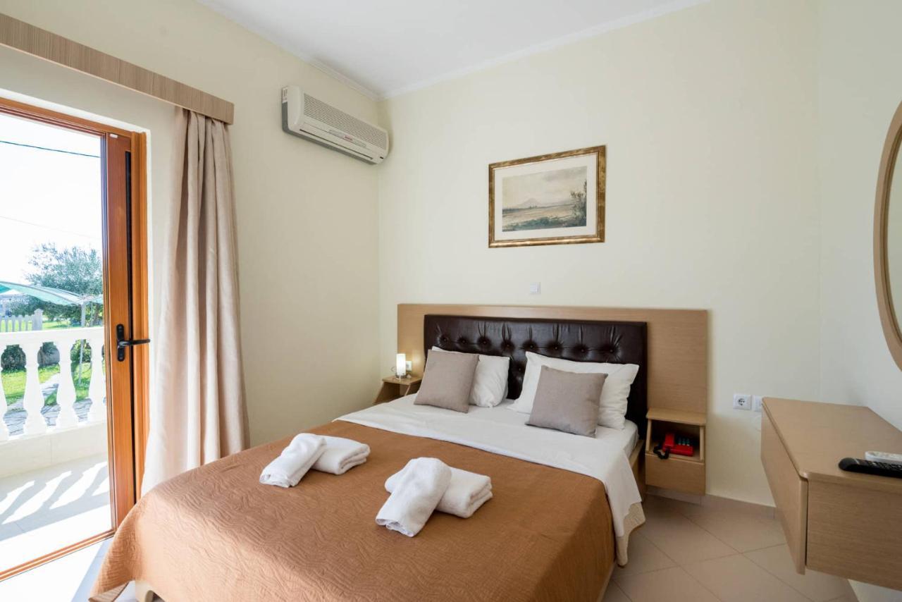 Katerina Hotel Канали Екстериор снимка