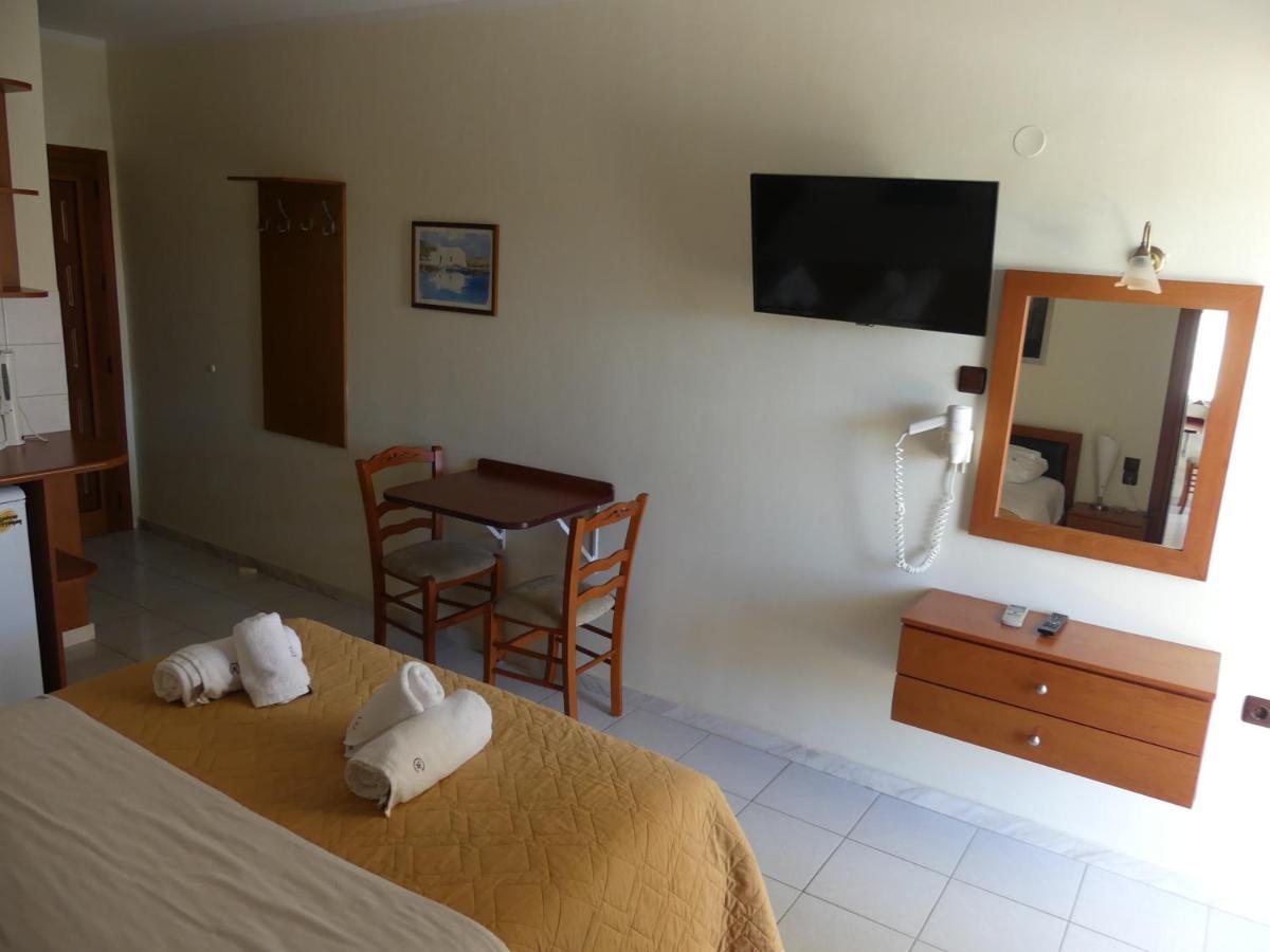 Katerina Hotel Канали Екстериор снимка